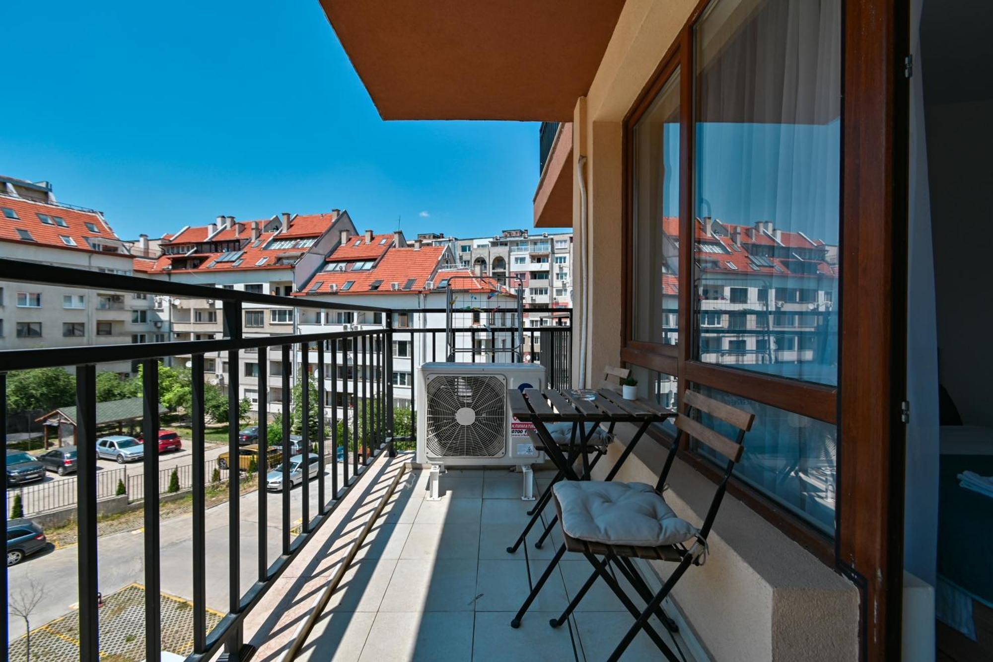 Armand De Lumiere Apartment *